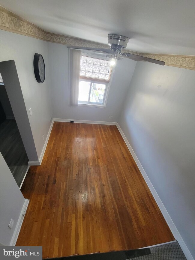 931 Middlesex Rd, Essex, MD 21221 - photo 5