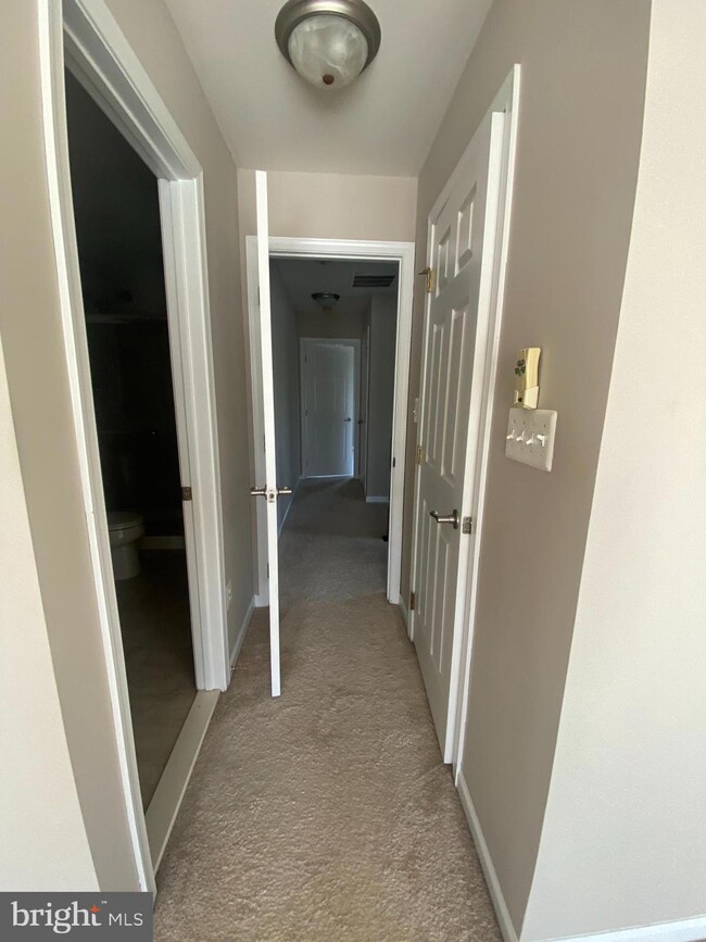 25039 Justice Dr, Chantilly, VA 20152 - photo 7