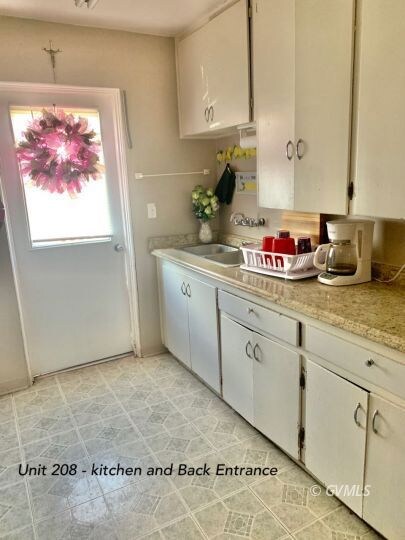 Kitchen #208