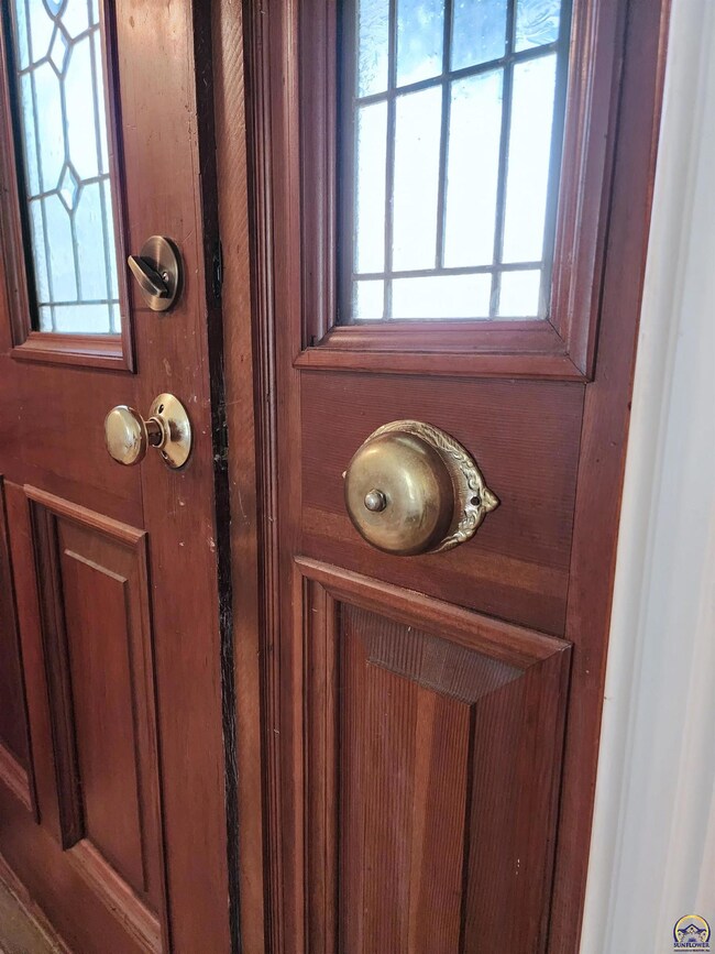 2504 SW Granthurst Ave, Topeka, KS 66611 - photo 3