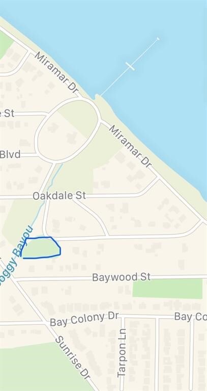 This property is only a few blocks from Galveston