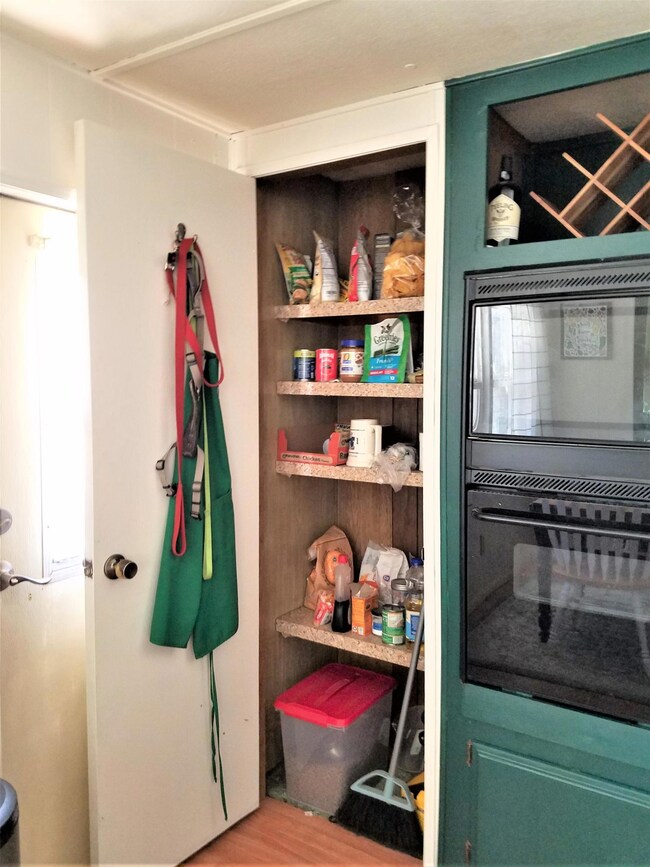 141 SW 15th St unit 58, Bend, OR 97702 - photo 6