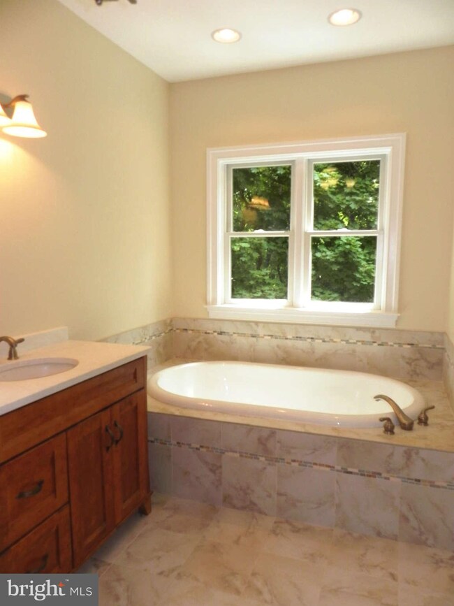 35803 Hayman Ln, Round Hill, VA 20141 - photo 7