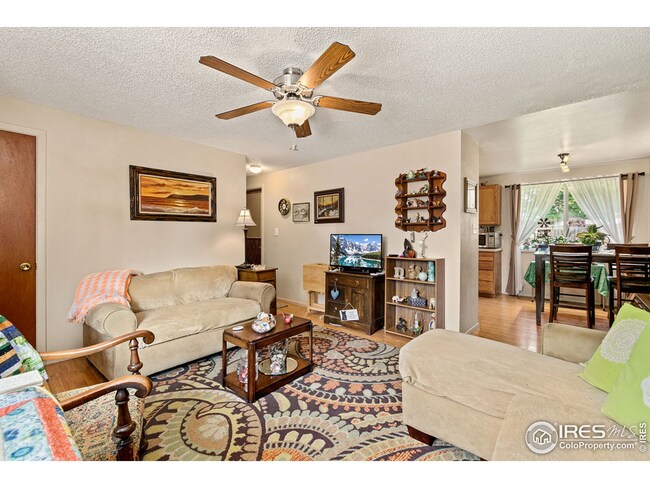 Living Rooms flows to Dining Room