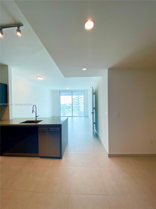 The Bond At Brickell unit 3407, Miami, FL 33131 - photo 2