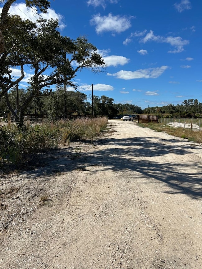 1315 Sammy Henderson St, Rockport, TX 78382 - photo 2