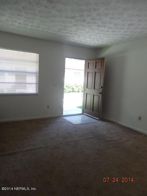 4570 Park St unit 3, Jacksonville, FL 32205 - photo 4