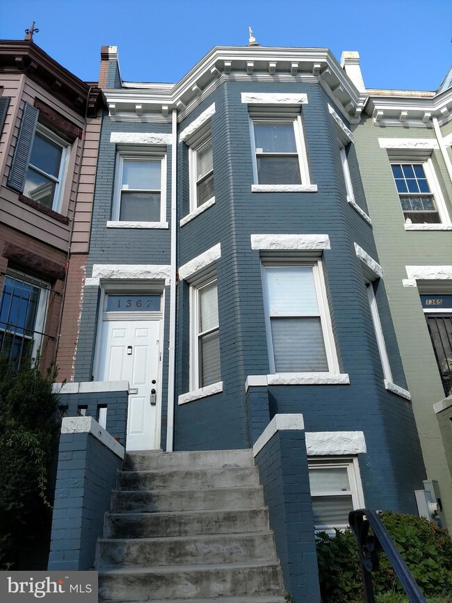 1367 Spring Rd NW, Washington, DC 20010 - photo 2