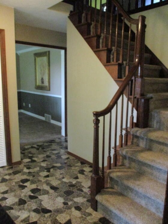 Entryway & stairs
