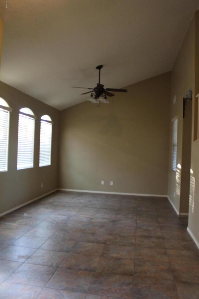 10166 E Isleta Ave, Mesa, AZ 85209 - photo 7