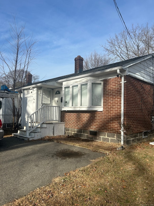 22 Sikorsky Place, Stratford, CT 06614 - photo 2