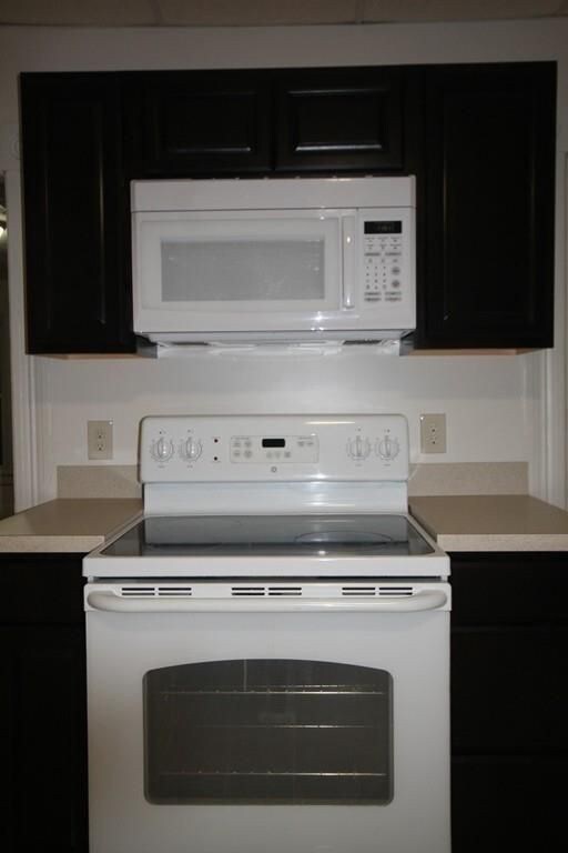 73 Chapin St, Chicopee, MA 01013 - photo 6