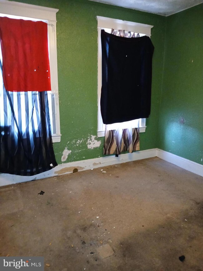 2112 N Pulaski St, Baltimore, MD 21217 - photo 3