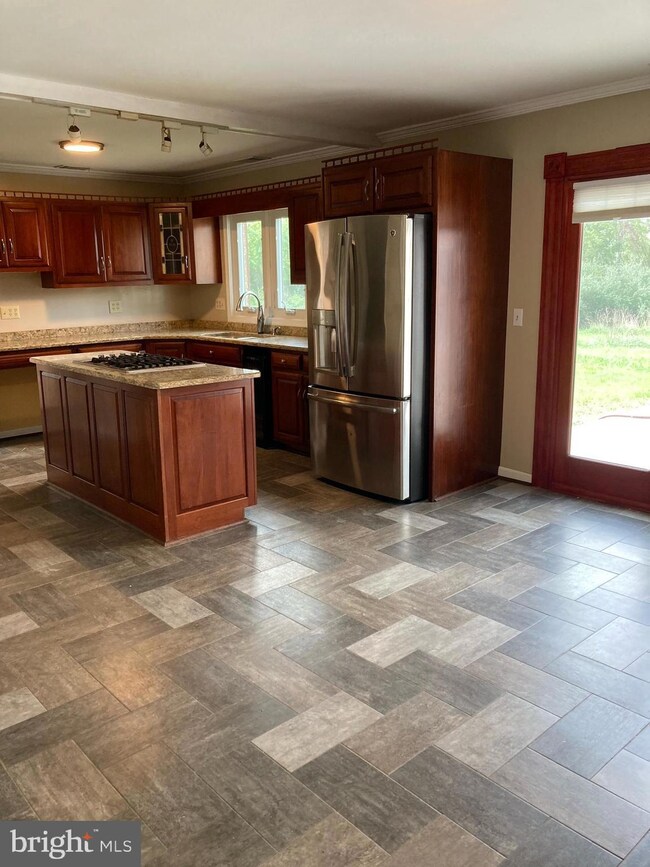 107 Noble Ln, Berryville, VA 22611 - photo 6