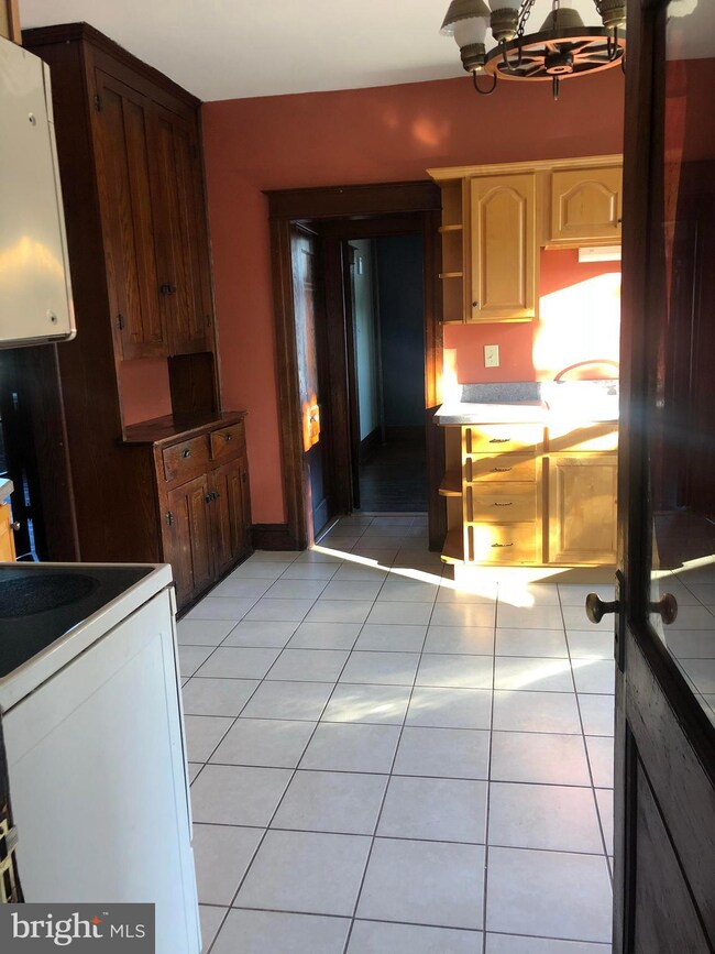 17503 Virginia Ave, Hagerstown, MD 21740 - photo 5