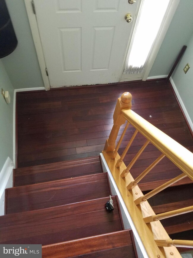 21227 Delevan Way, Germantown, MD 20876 - photo 6