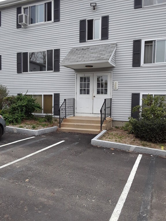 5455 N Main St unit 1C, Fall River, MA 02720 - photo 4