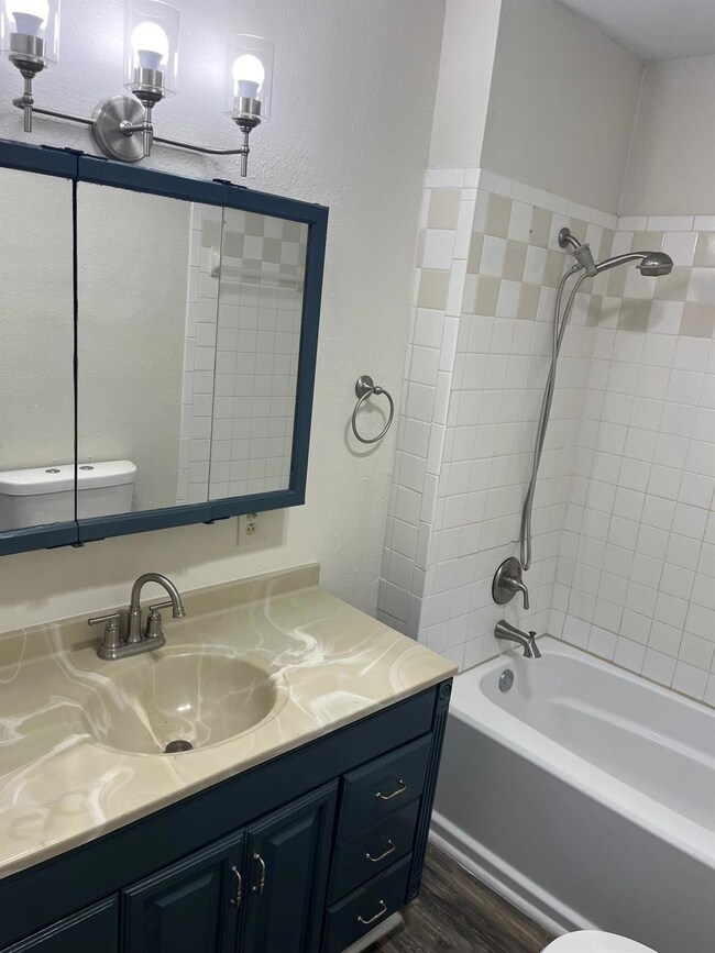 224 W Hull St, Denison, TX 75020 - photo 5