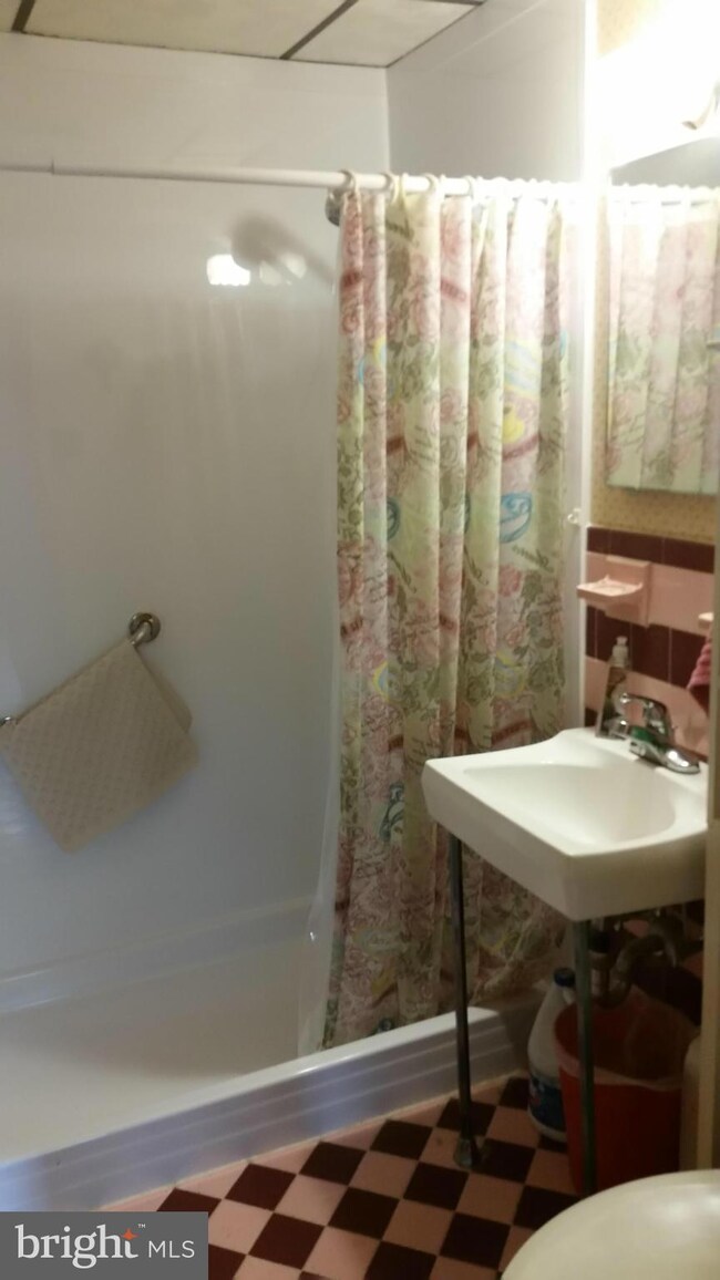 707 Virginia Ave, Essex, MD 21221 - photo 6