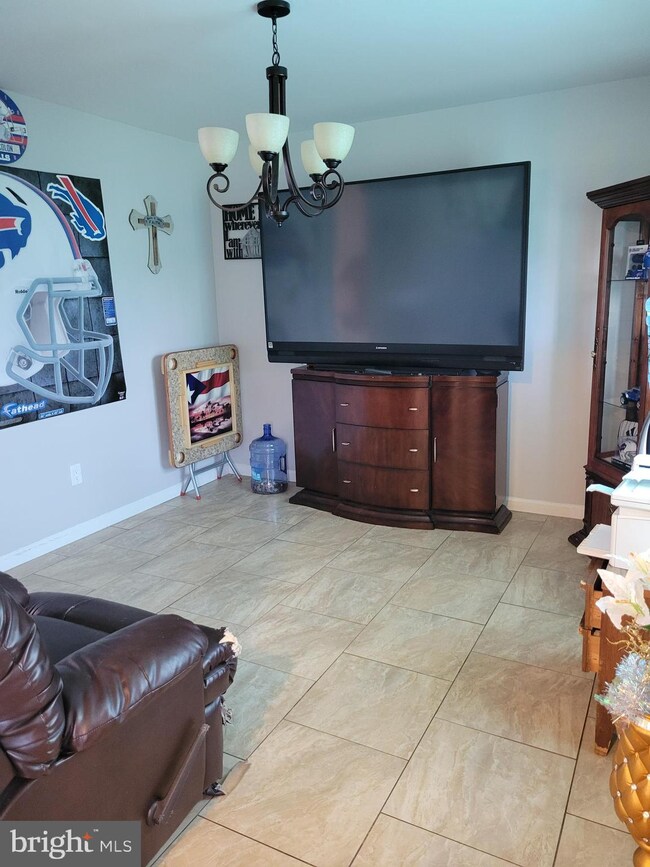 42 Peachfield Ln, Willingboro, NJ 08046 - photo 5