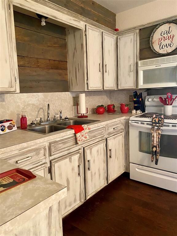 1517 Truelove St, Gainesville, TX 76240 - photo 3