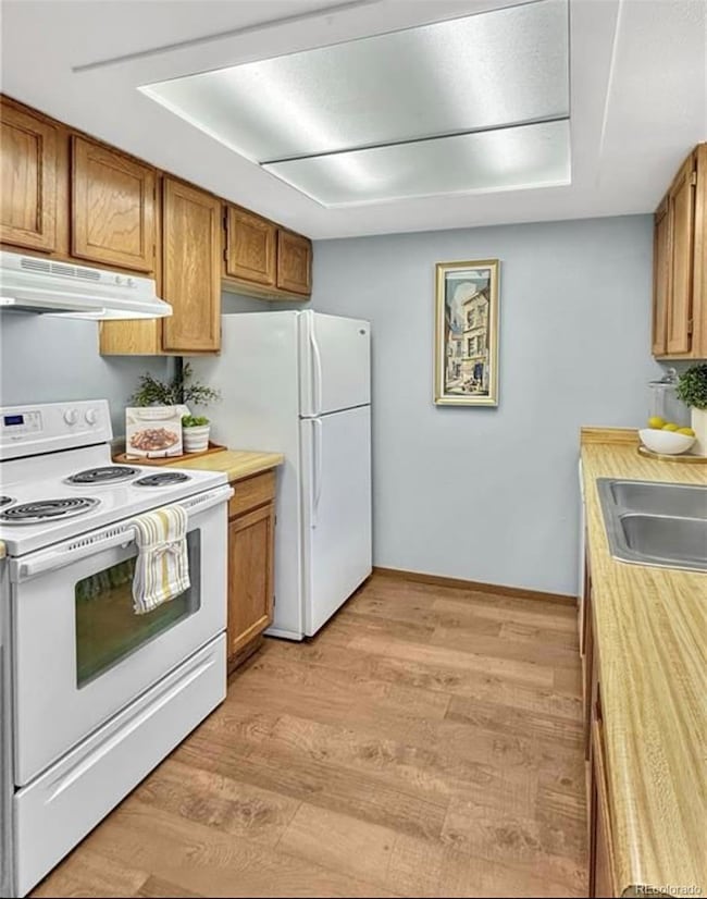 3033 Starlight Cir, Colorado Springs, CO 80916 - photo 5