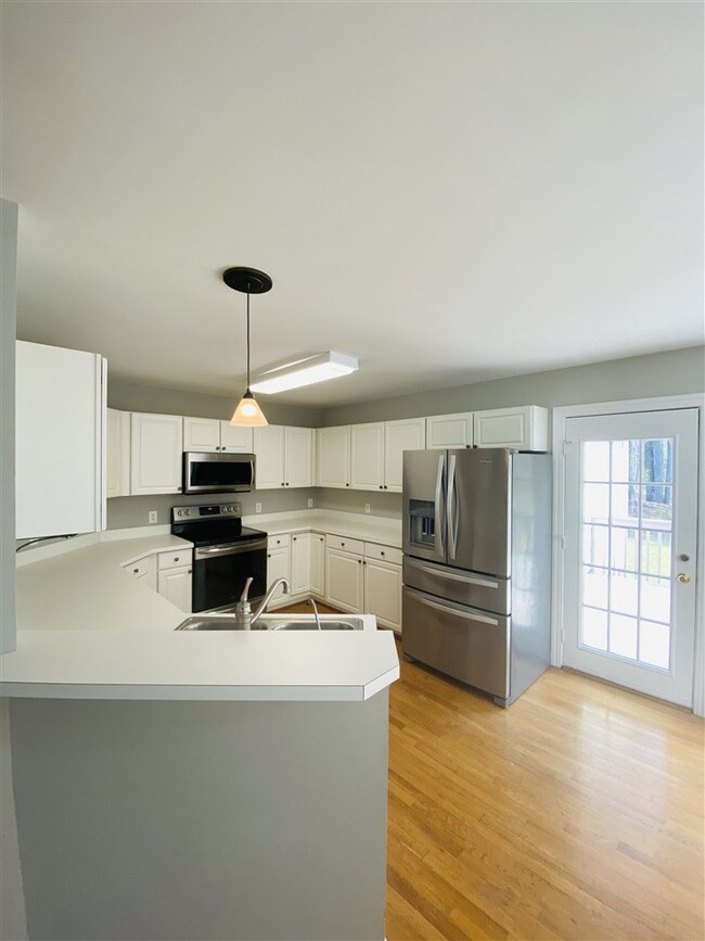 Photo 4