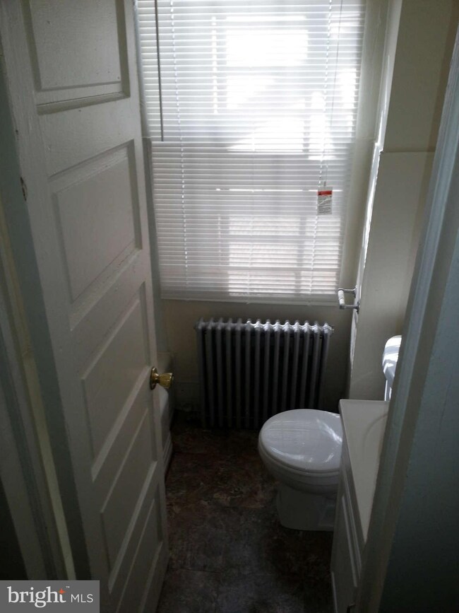 3019 Clifton Ave unit 1R, Baltimore, MD 21216 - photo 6