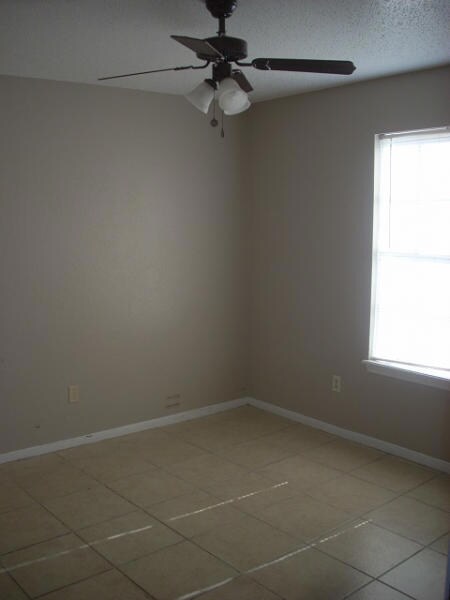 7202 Mansions Dr unit K1, Corpus Christi, TX 78414 - photo 3