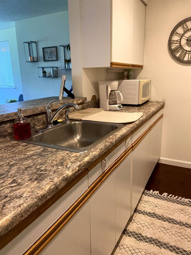 16 Hemlock Ridge Dr unit 101, White River Junction, VT 05001 - photo 5