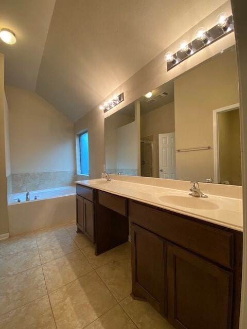 2013 Golden Creek Ln, Richmond, TX 77469 - photo 5