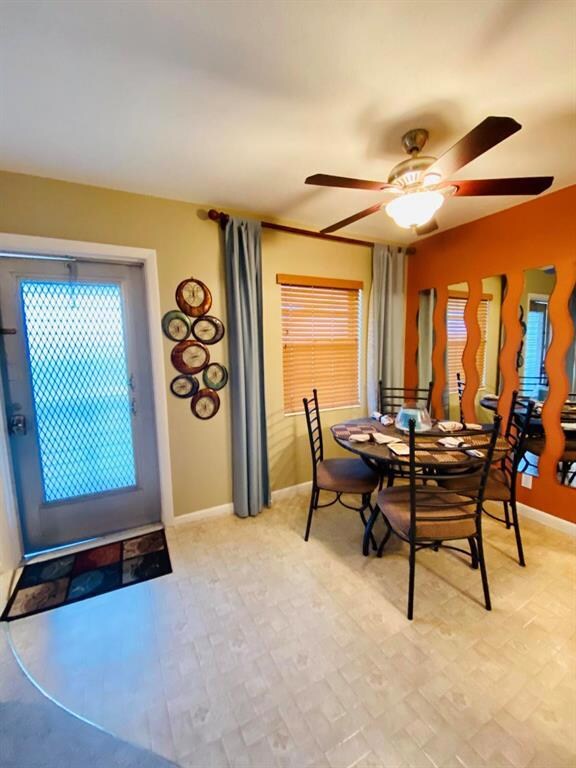 70 Coventry C, West Palm Beach, FL 33417 - photo 3