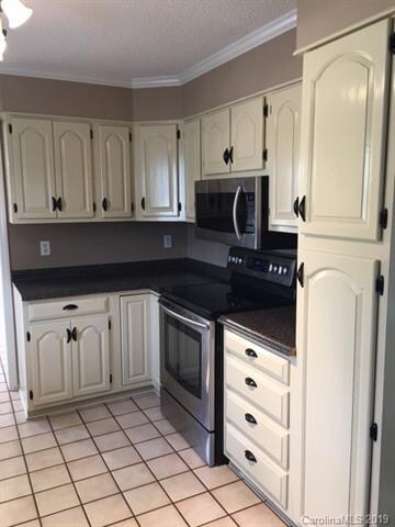 200 Willow Dr unit 8, Salisbury, NC 28146 - photo 3