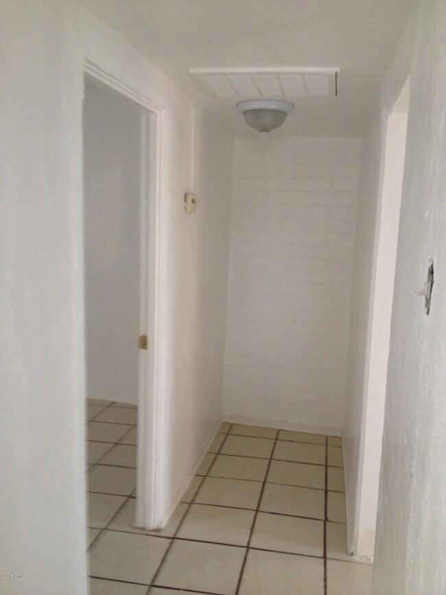 2126 E Harvard St unit C, Phoenix, AZ 85006 - photo 3