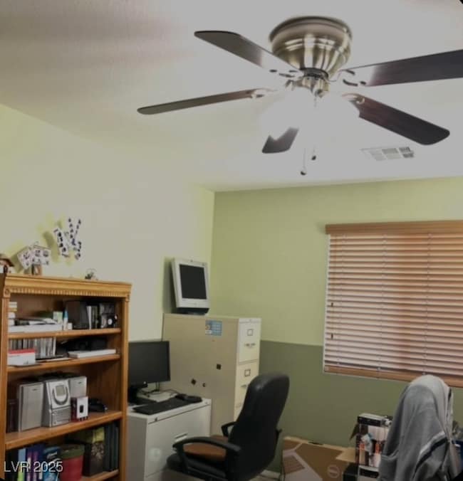 Bedroom/Office Area