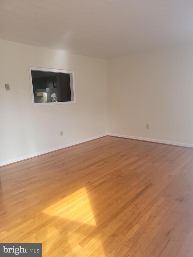 311 Nottoway Dr, Stephens City, VA 22655 - photo 3