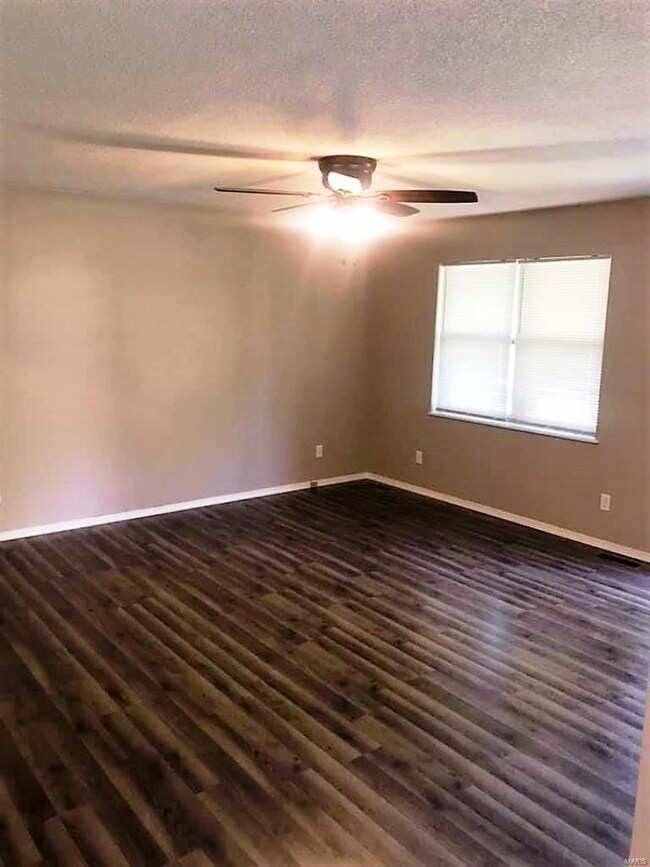 2419 National Ave, Poplar Bluff, MO 63901 - photo 4