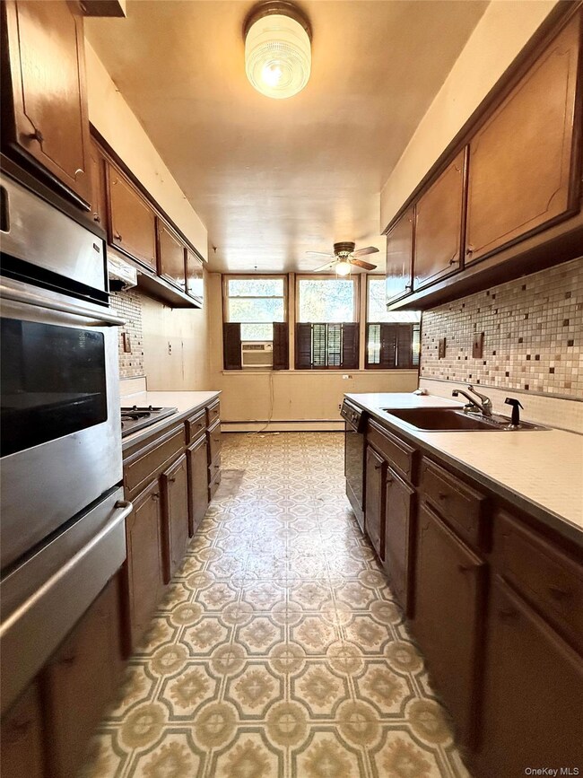 160 Halgren Crescent, Haverstraw, NY 10927 - photo 6