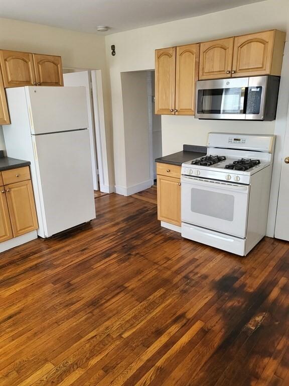 159 School St unit 1, Waltham, MA 02451 - photo 2