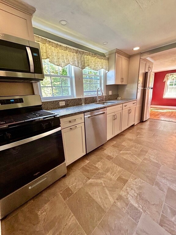 2205 Washington St unit 2, Canton, MA 02021 - photo 3