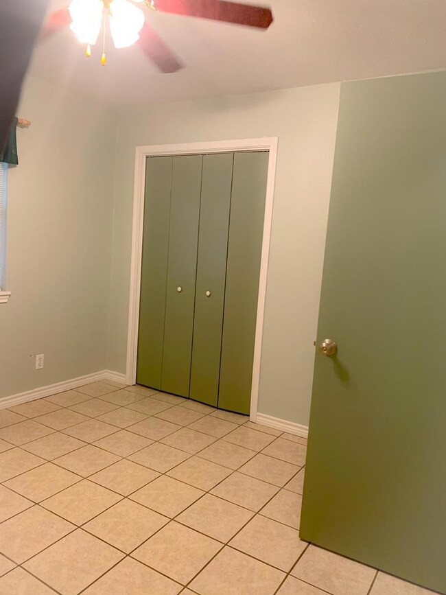 504 Shaw Ave, Fredericksburg, TX 78624 - photo 6