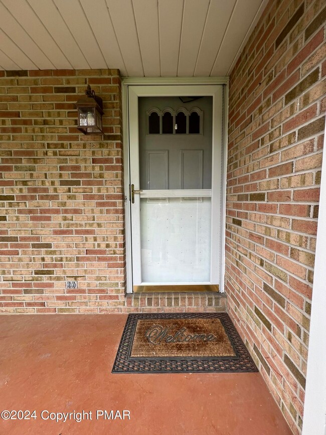 159 Skyview Cir, Sciota, PA 18354 - photo 4