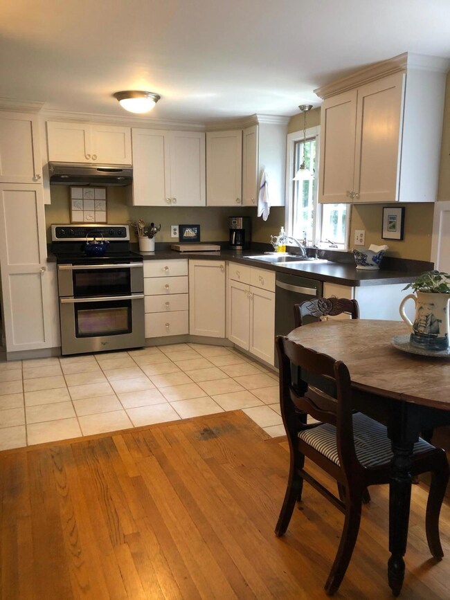 25 Chapaquoit Way, East Sandwich, MA 02537 - photo 2