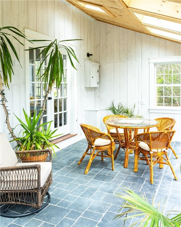 304 3rd Beach Rd, Middletown, RI 02842 - photo 2