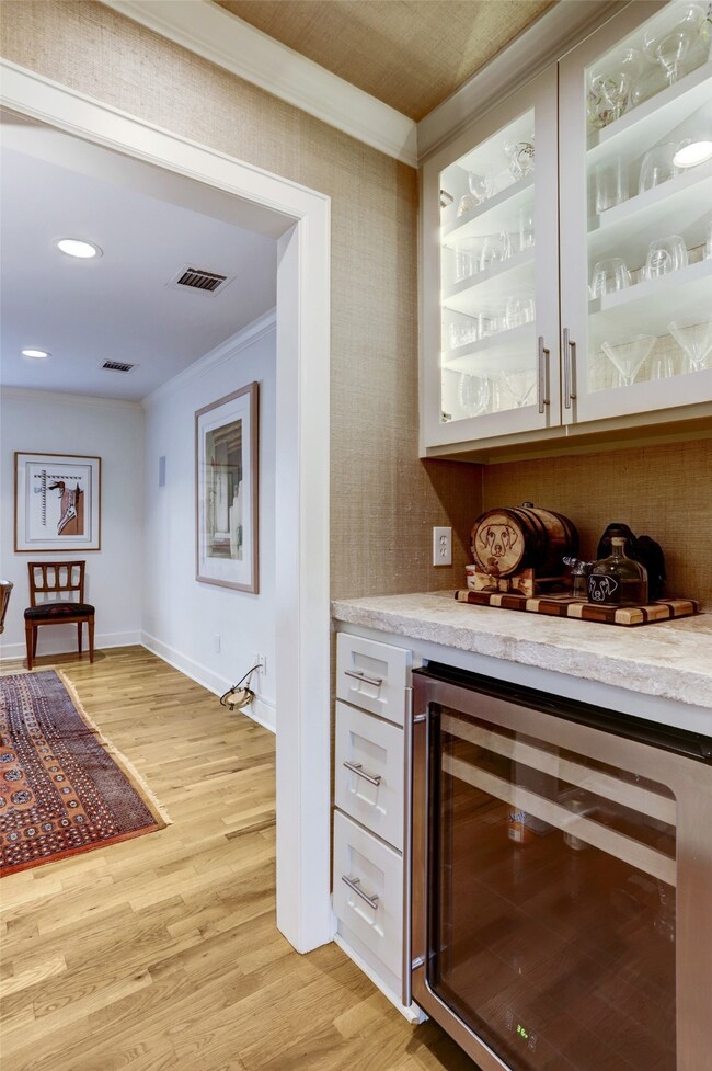 315 Wilchester Blvd, Houston, TX 77079 - photo 6