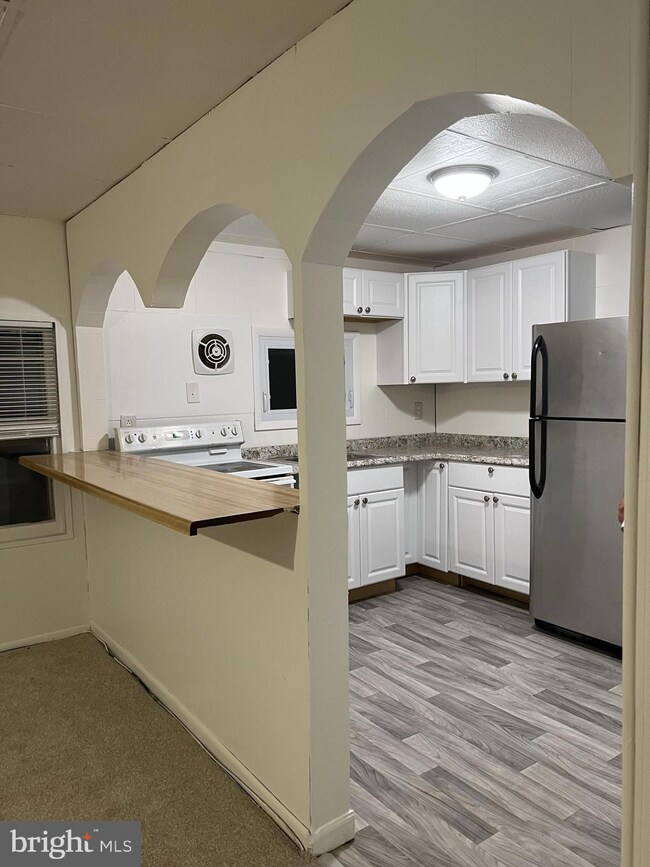 1312 Kings Hwy unit B, Swedesboro, NJ 08085 - photo 5