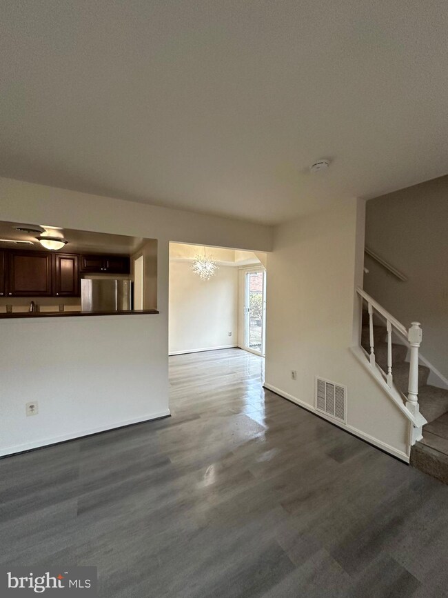 9675 Hagel Cir unit 35/D, Lorton, VA 22079 - photo 6