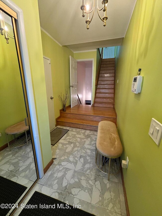 14 Dina Ct, Staten Island, NY 10306 - photo 2