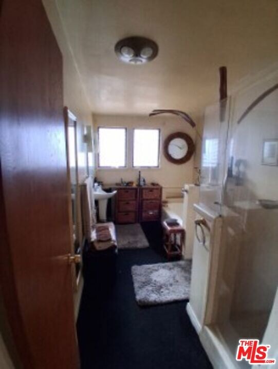 4600 Don Quixote Dr, Los Angeles, CA 90008 - photo 5