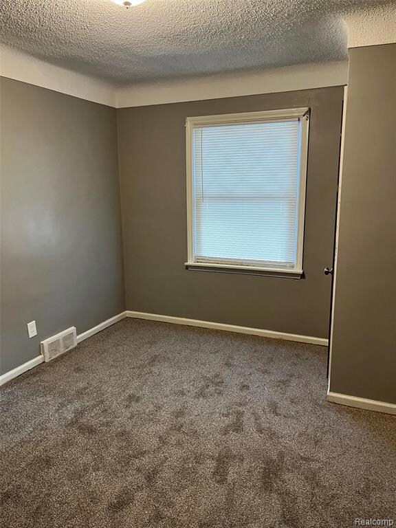 13505 Saint Andrews Ave, Warren, MI 48089 - photo 4